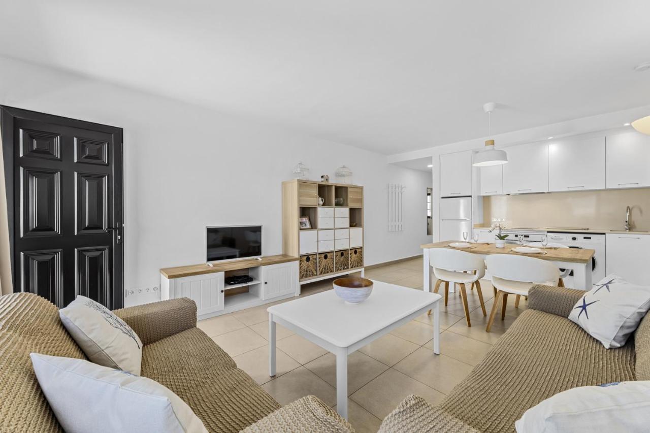 Casahost Bastian Boutique I Seaview Daire Costa Teguise Dış mekan fotoğraf